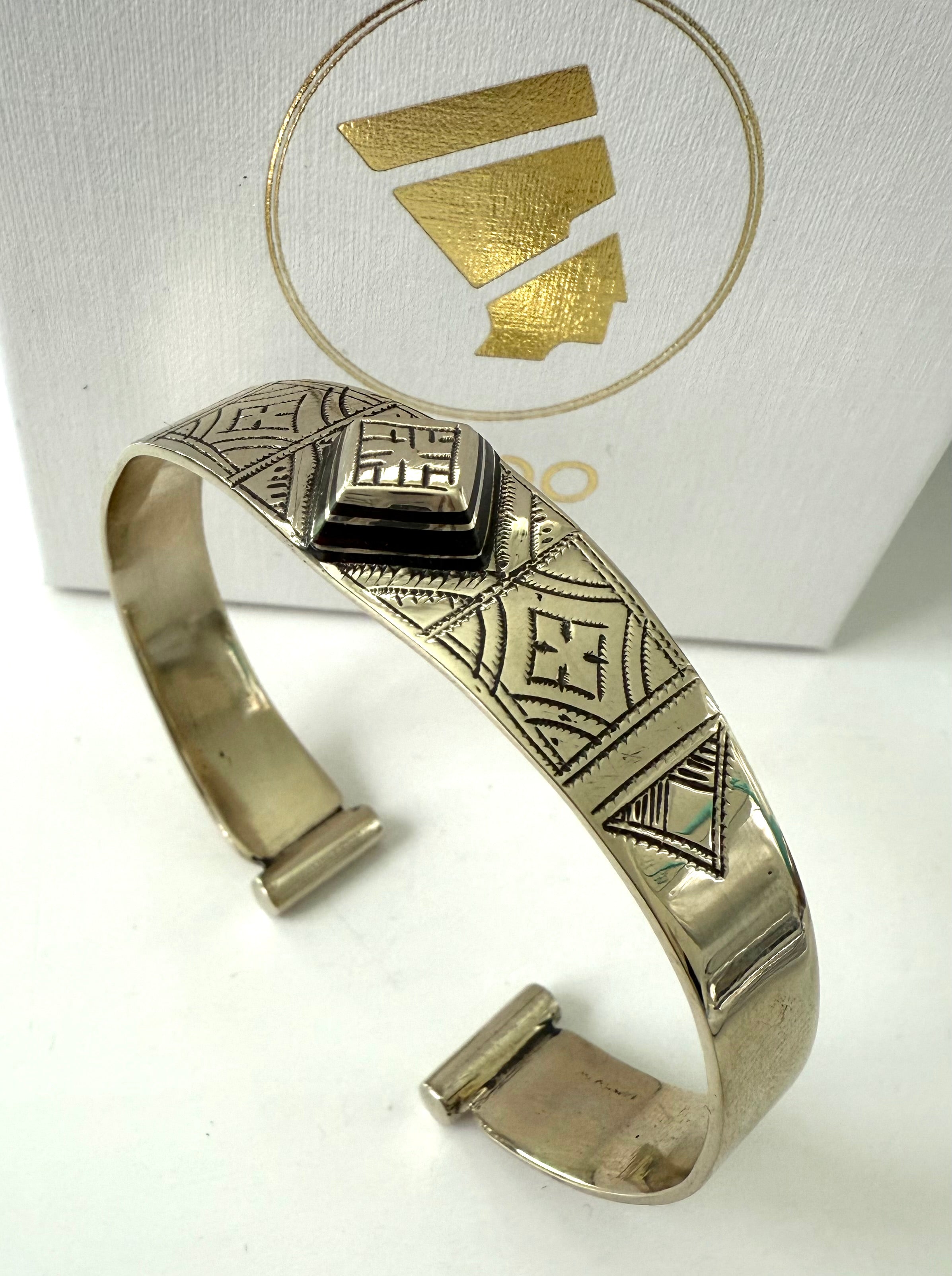 Bracelet Homme " Prince Touareg  " Couleur Argent | Bijoux d'exception | Paris
